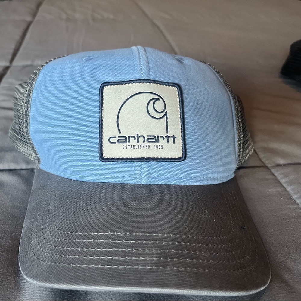 Carhartt trucker hat